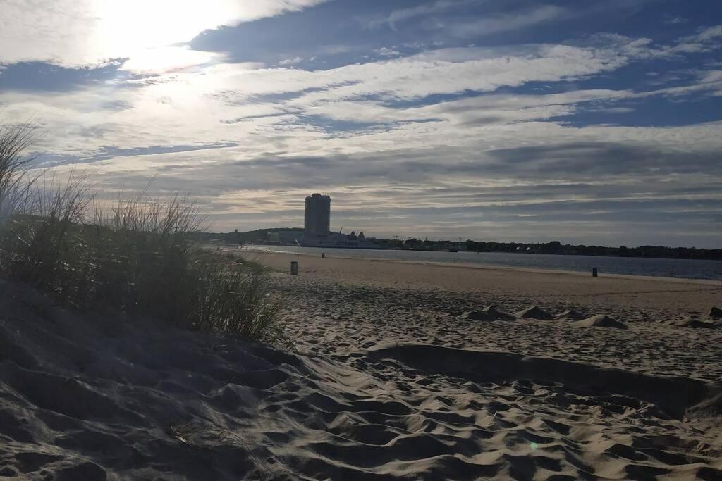 Traveloge Mit Schwimmbad Und Sauna Lubecca Esterno foto