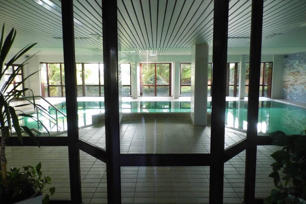 Traveloge Mit Schwimmbad Und Sauna Lubecca Esterno foto