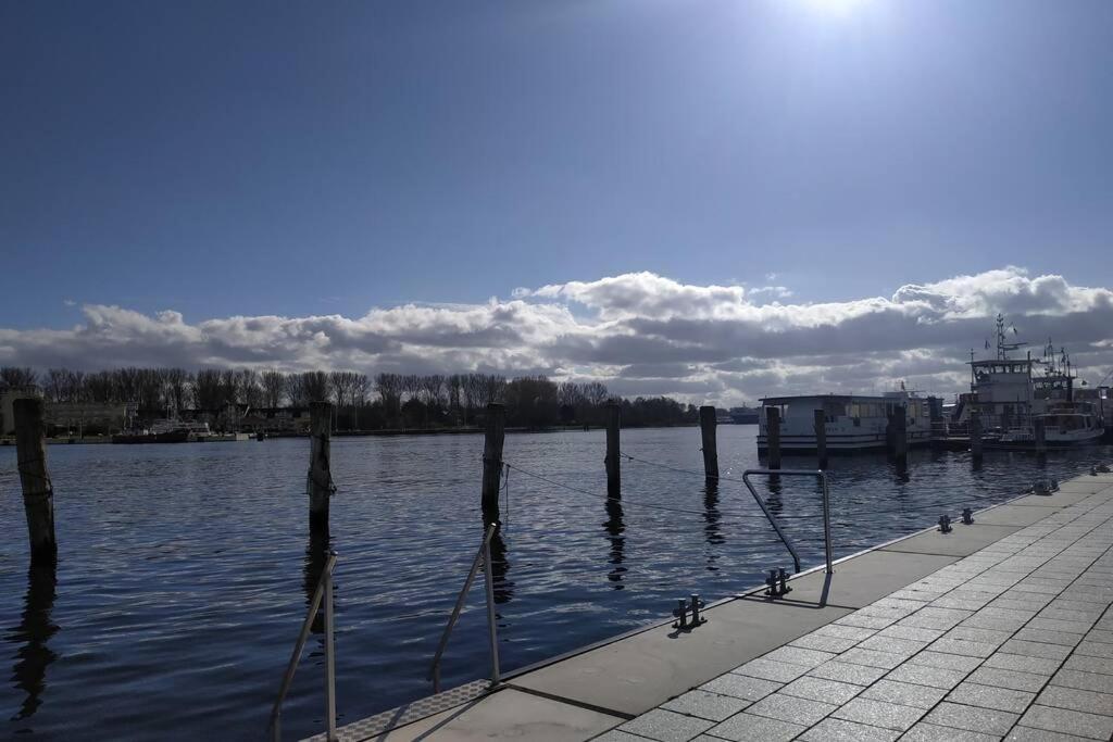 Traveloge Mit Schwimmbad Und Sauna Lubecca Esterno foto